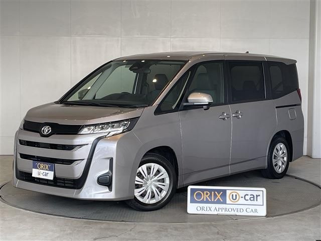 TOYOTA / NOAH