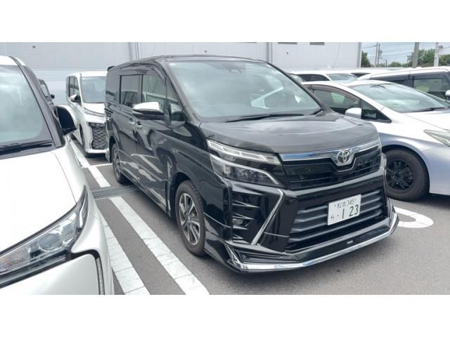 TOYOTA / VOXY 4WD