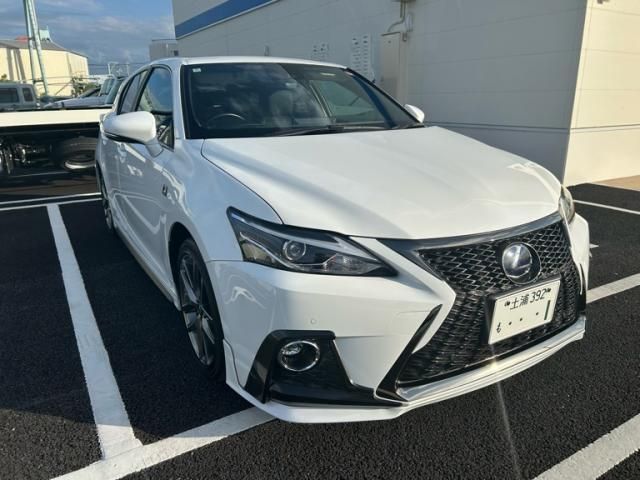 Japanese used car Ref# 1666570 TOYOTA / LEXUS CT200h