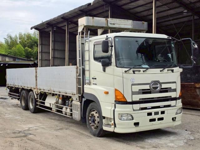 Japanese used car Ref# 1666596 HINO / PROFIA