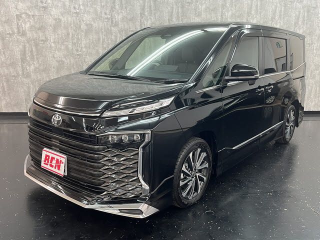 TOYOTA / VOXY