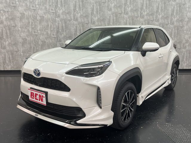 TOYOTA / YARIS CROSS HYBRID