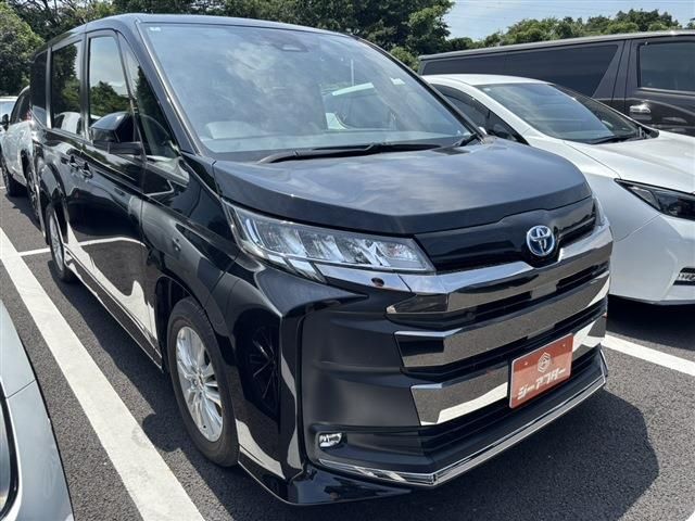 TOYOTA / NOAH