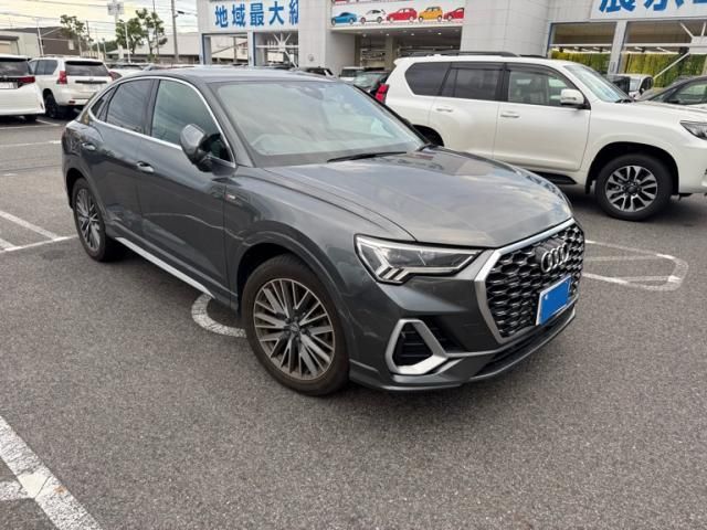 AUDI / AUDI Q3 SPORTBACK