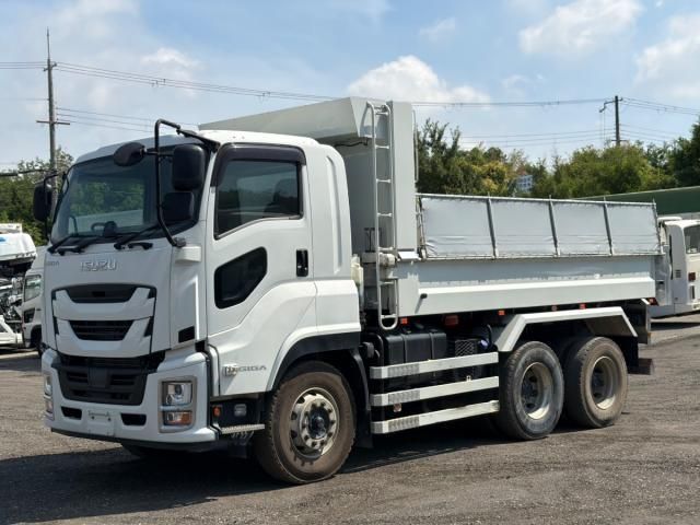 Japanese used car Ref# 1666937 ISUZU / GIGA