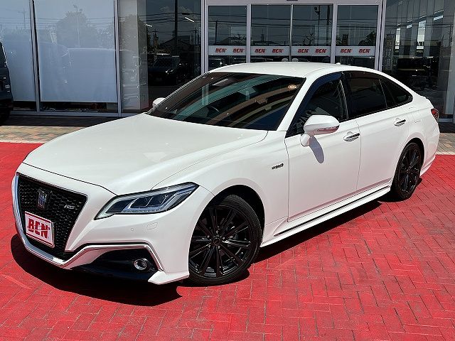 TOYOTA / CROWN sedan hybrid