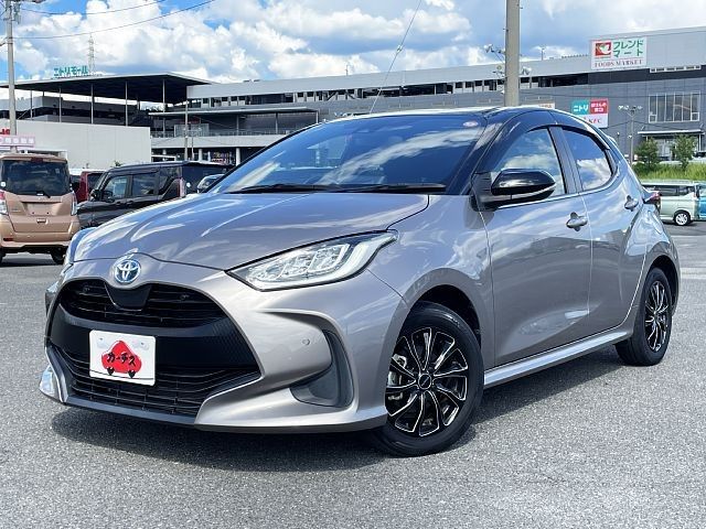 TOYOTA / YARIS HYBRID