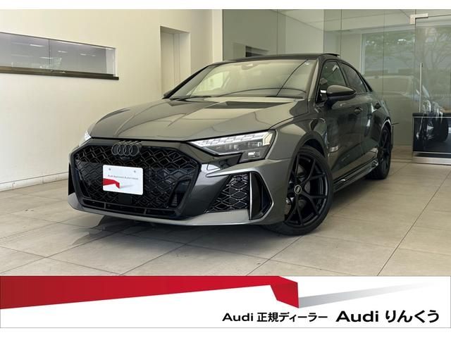 AUDI / AUDI RS3 Sedan