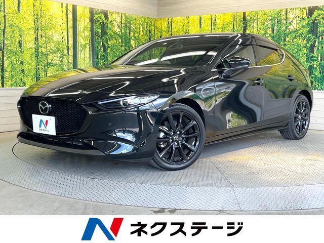 Japanese used car Ref# 1667588 MAZDA / MAZDA3 FASTBACK