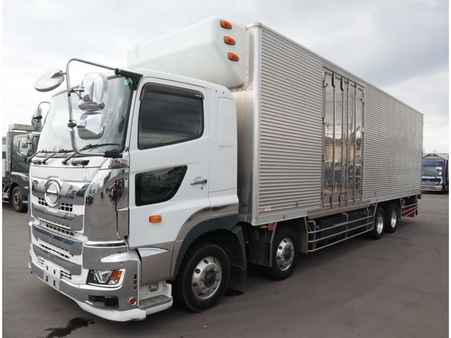 Japanese used car Ref# 1667630 HINO / PROFIA