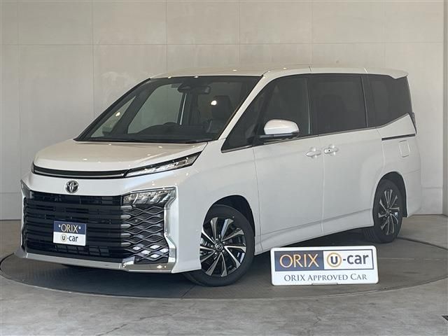 TOYOTA / VOXY HYBRID