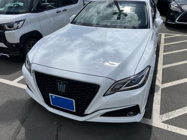 TOYOTA / CROWN sedan hybrid