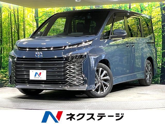TOYOTA / VOXY HYBRID