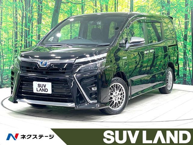 TOYOTA / VOXY HYBRID
