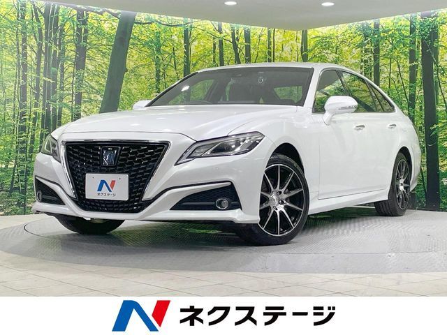 TOYOTA / CROWN sedan hybrid 4WD
