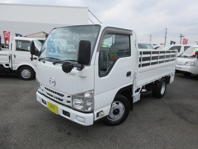 MAZDA / TITAN