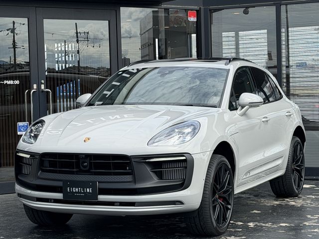 PORSCHE / PORSCHE Macan