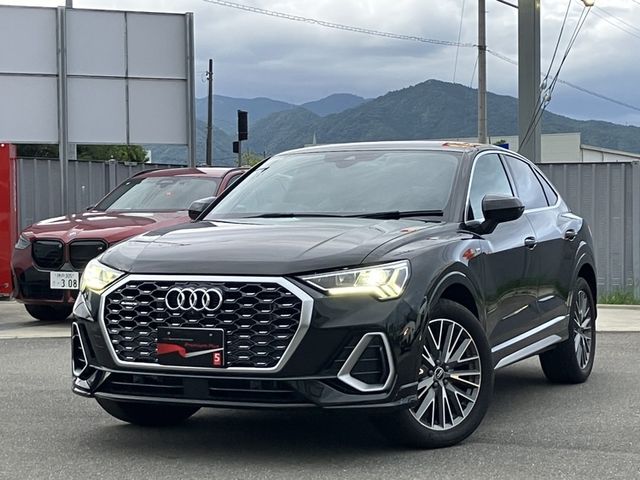 AUDI / AUDI Q3 SPORTBACK