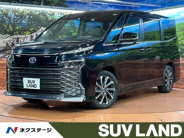 TOYOTA / VOXY HYBRID