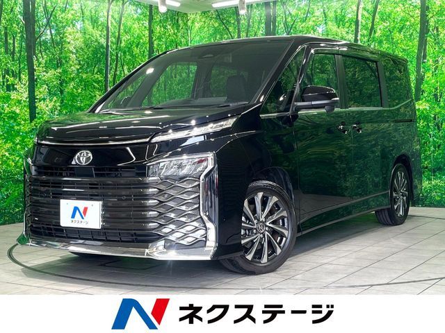 TOYOTA / VOXY HYBRID