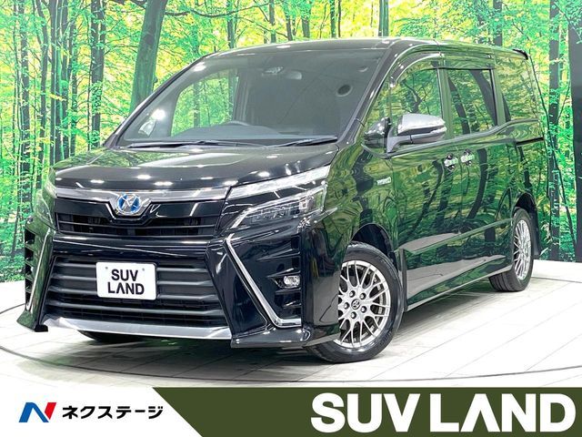 TOYOTA / VOXY HYBRID
