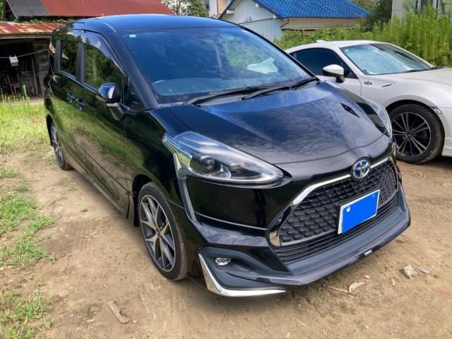 TOYOTA / SIENTA HYBRID