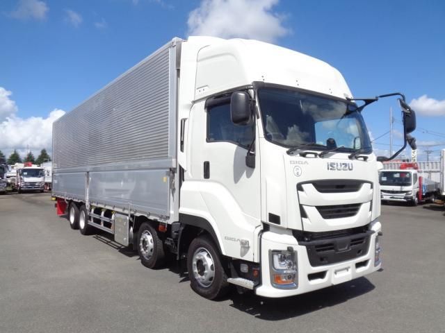 ISUZU / GIGA