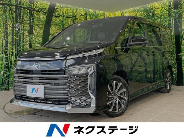 TOYOTA / VOXY HYBRID