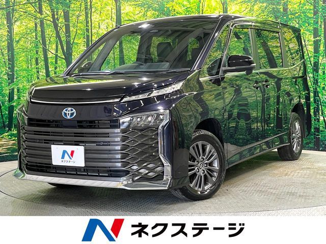 TOYOTA / VOXY HYBRID 4WD