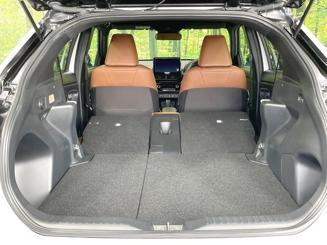 YARIS CROSS HYBRID