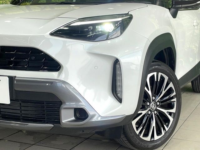 YARIS CROSS HYBRID
