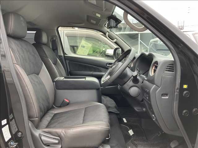 CARAVAN van 2WD