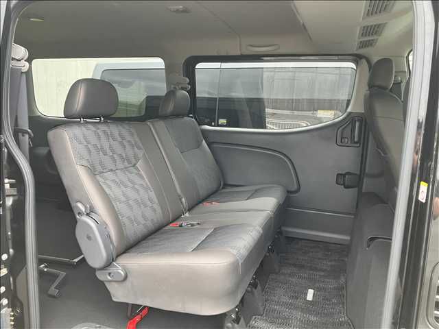CARAVAN van 2WD