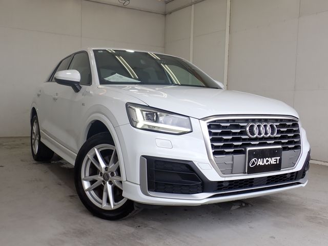 AUDI / AUDI Q2