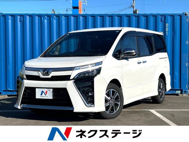 TOYOTA / VOXY 4WD