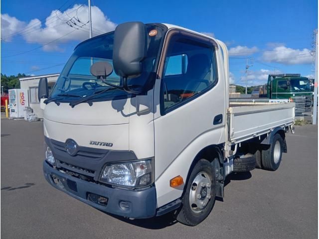 Japanese used car Ref# 1670413 HINO / DUTRO
