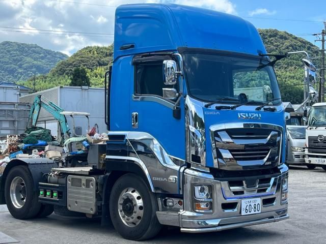 ISUZU / GIGA