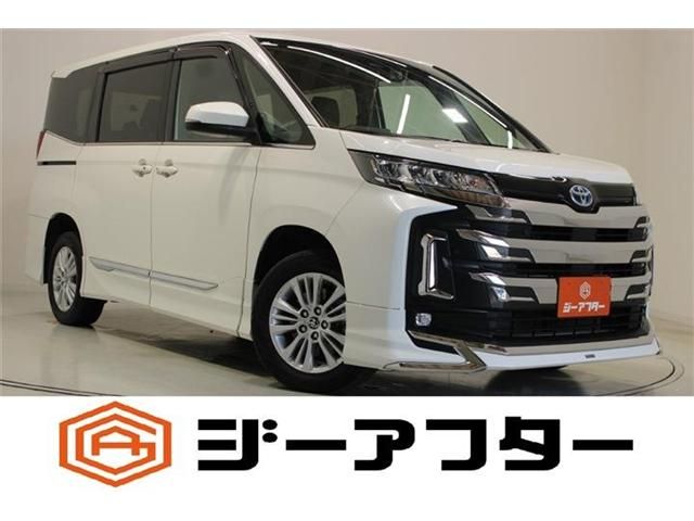 TOYOTA / NOAH HYBRID 4WD