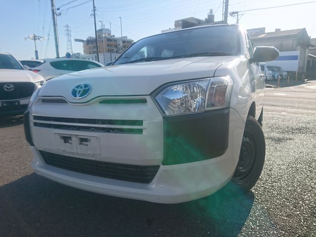 TOYOTA / PROBOX van HYBRID