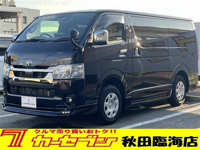 TOYOTA / ハイエース