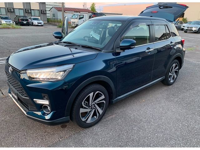 TOYOTA / RAIZE