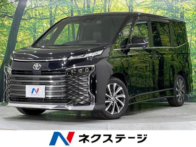 TOYOTA / VOXY