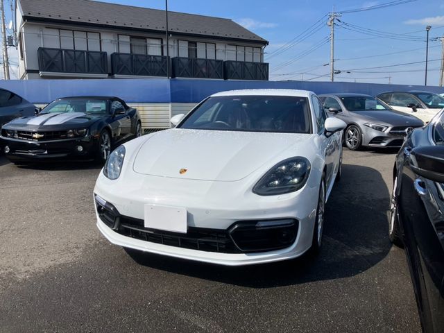 PORSCHE / PORSCHE PANAMERA