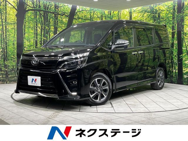 TOYOTA / VOXY 4WD