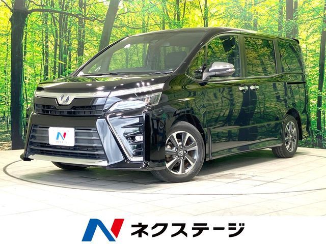TOYOTA / VOXY