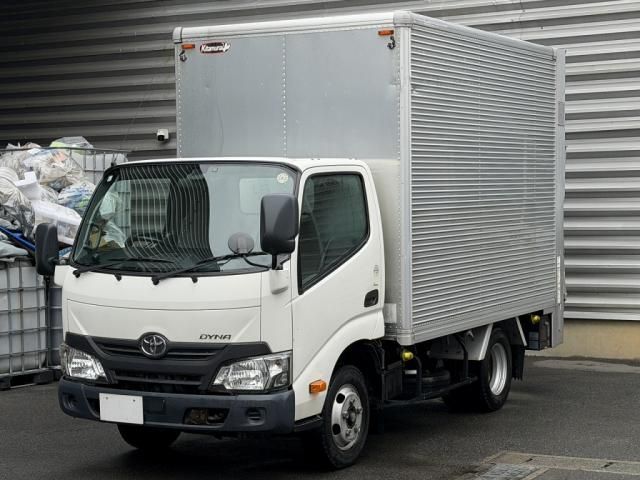TOYOTA / DYNA