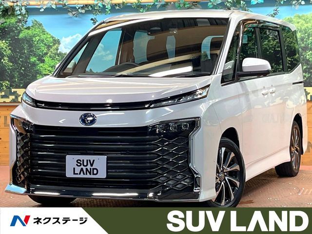 TOYOTA / VOXY HYBRID