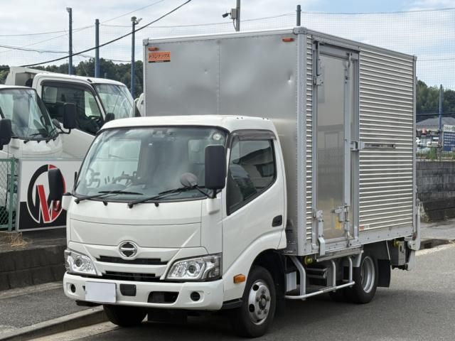 Japanese used car Ref# 1671431 HINO / DUTRO