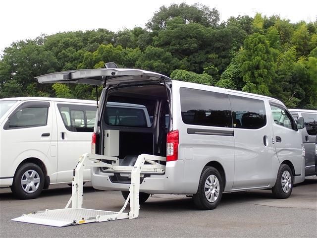 NISSAN / CARAVAN van 2WD