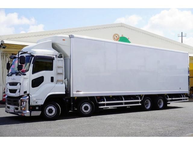 ISUZU / GIGA